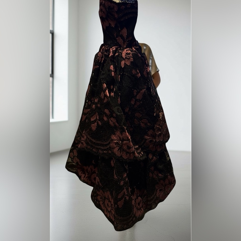 Gothic Mourning Gown for Dolls Elegant Black and Pink Lace Skirt - Picture 9 of 13